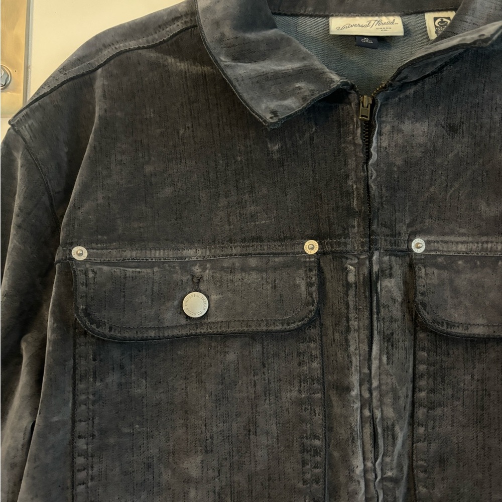 Universal Thread Jacket - Picture 3 of 3